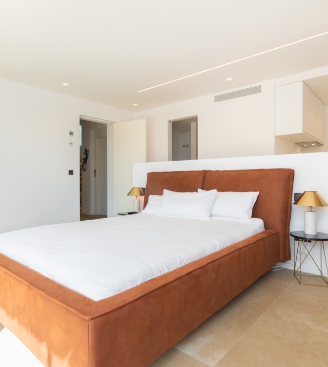 Resa Estates Ibiza sale villa Marlin vieuws bedroom 5.jpg